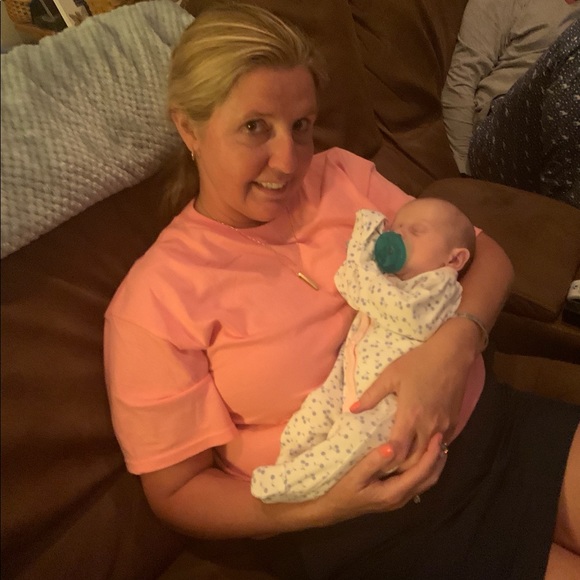 Meet your Posher, Deborah - Picture 5 of 7